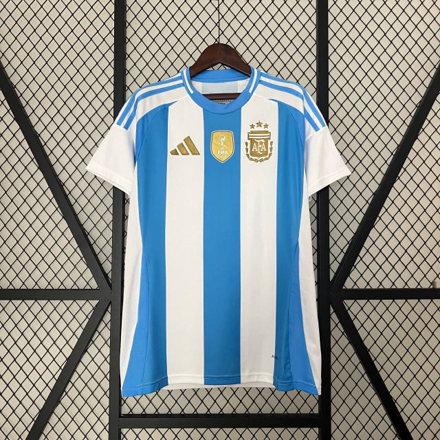 Camisa Seleção da Argentina Home 24/25 Patch campeão - Torcedor Adidas Masculina - Azul e branca