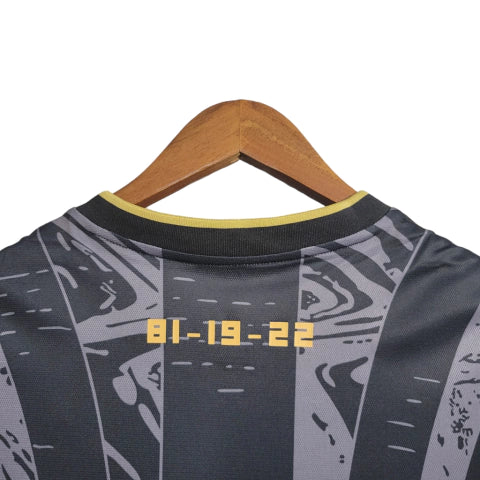 Camisa Flamengo Edição Especial Tri Campeão 22/23 Torcedor Masculina - Preta com detalhes em dourado