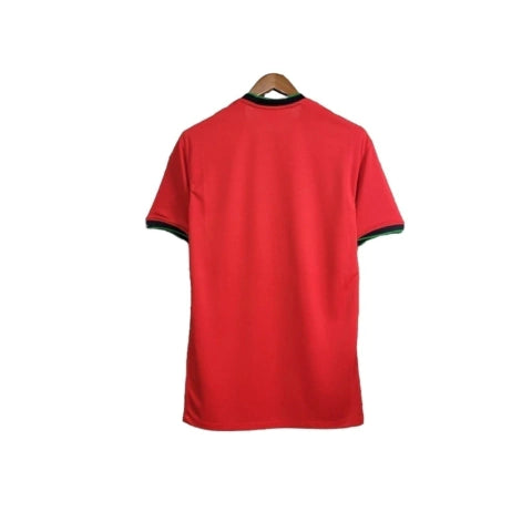 Camisa Seleção de Portugal I 24/25 - Torcedor Nike Masculina - Vermelha com detalhes em preto e verde