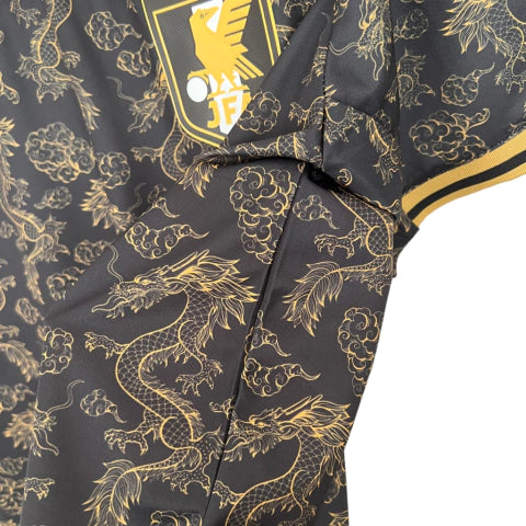 Camisa Seleção Japão Edição Especial 23/24 - Torcedor Adidas Masculina - Preta com detalhes em dourado e branco