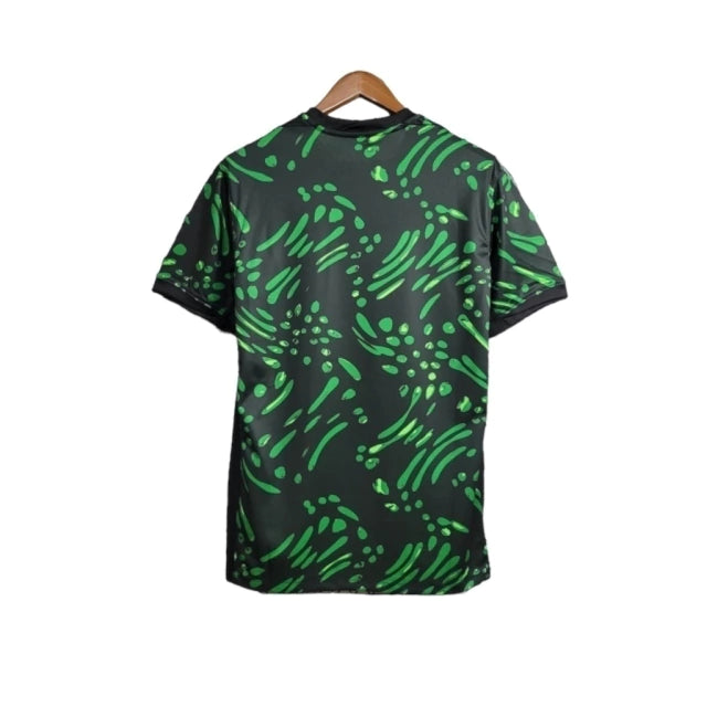 Camisa Nigéria II 24/25 - Torcedor Nike Masculina - Preta com detalhes em verde