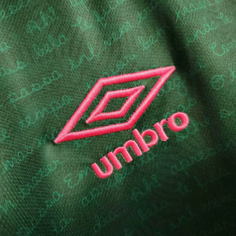 Camisa Fluminense II Edição Especial Cartola 23/24 - Torcedor Umbro Masculina - Verde com detalhes em rosa